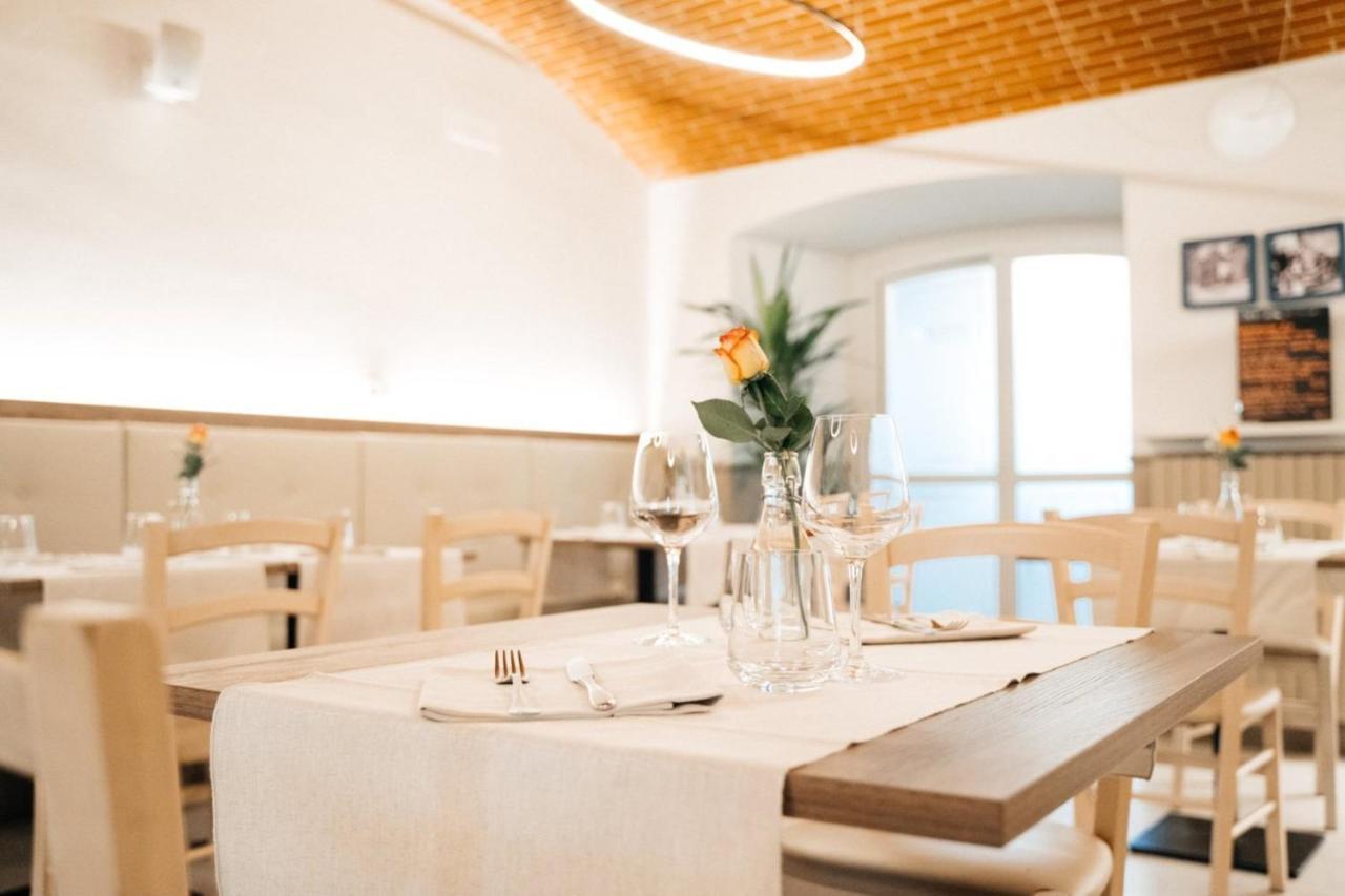 Le Lanterne Hotel Borgo San Dalmazzo Kültér fotó