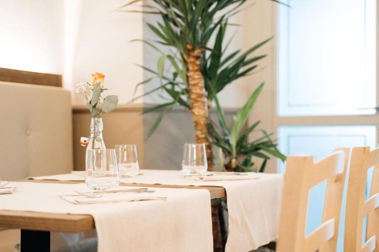 Le Lanterne Hotel Borgo San Dalmazzo Kültér fotó