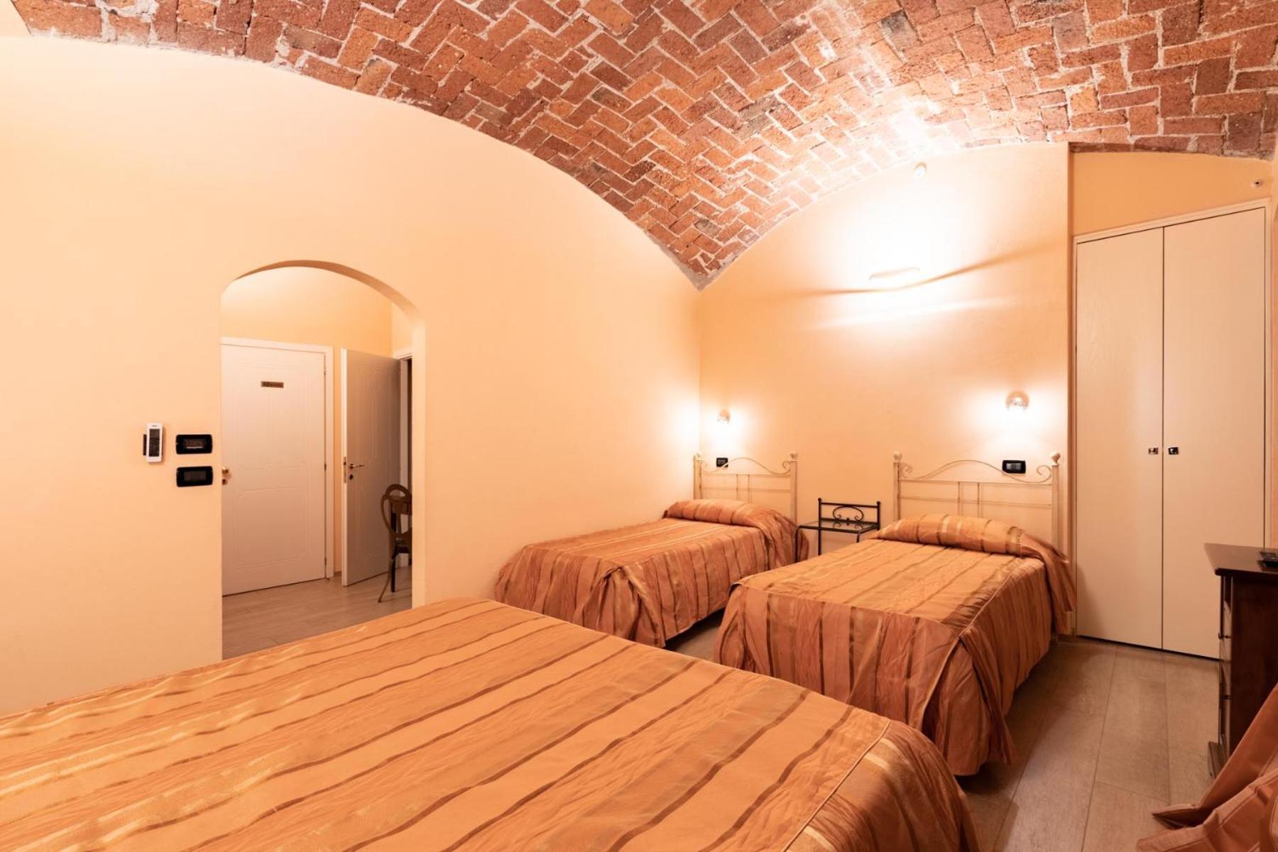 Le Lanterne Hotel Borgo San Dalmazzo Kültér fotó