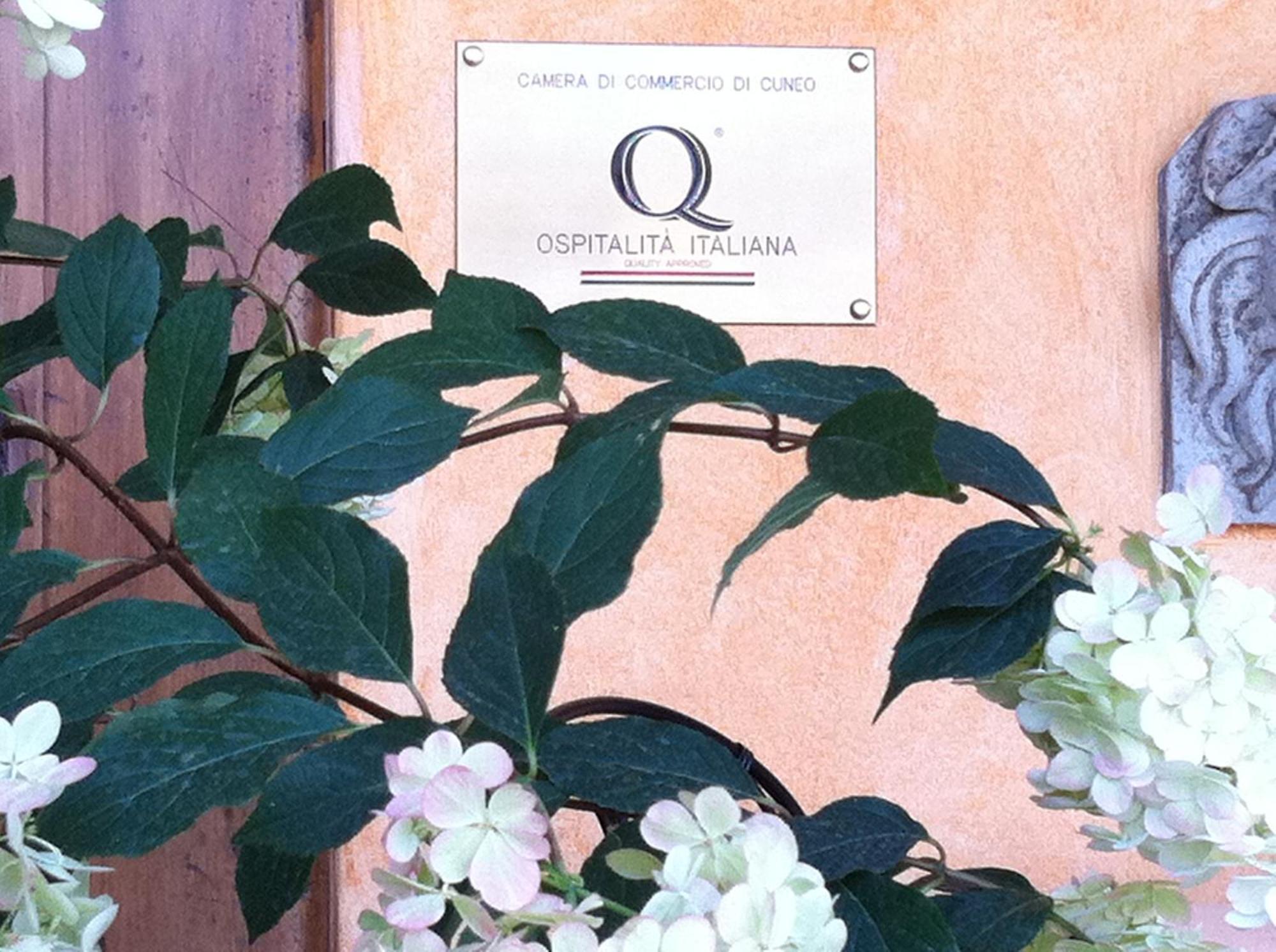 Le Lanterne Hotel Borgo San Dalmazzo Kültér fotó