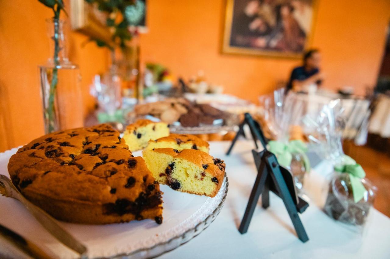 Le Lanterne Hotel Borgo San Dalmazzo Kültér fotó